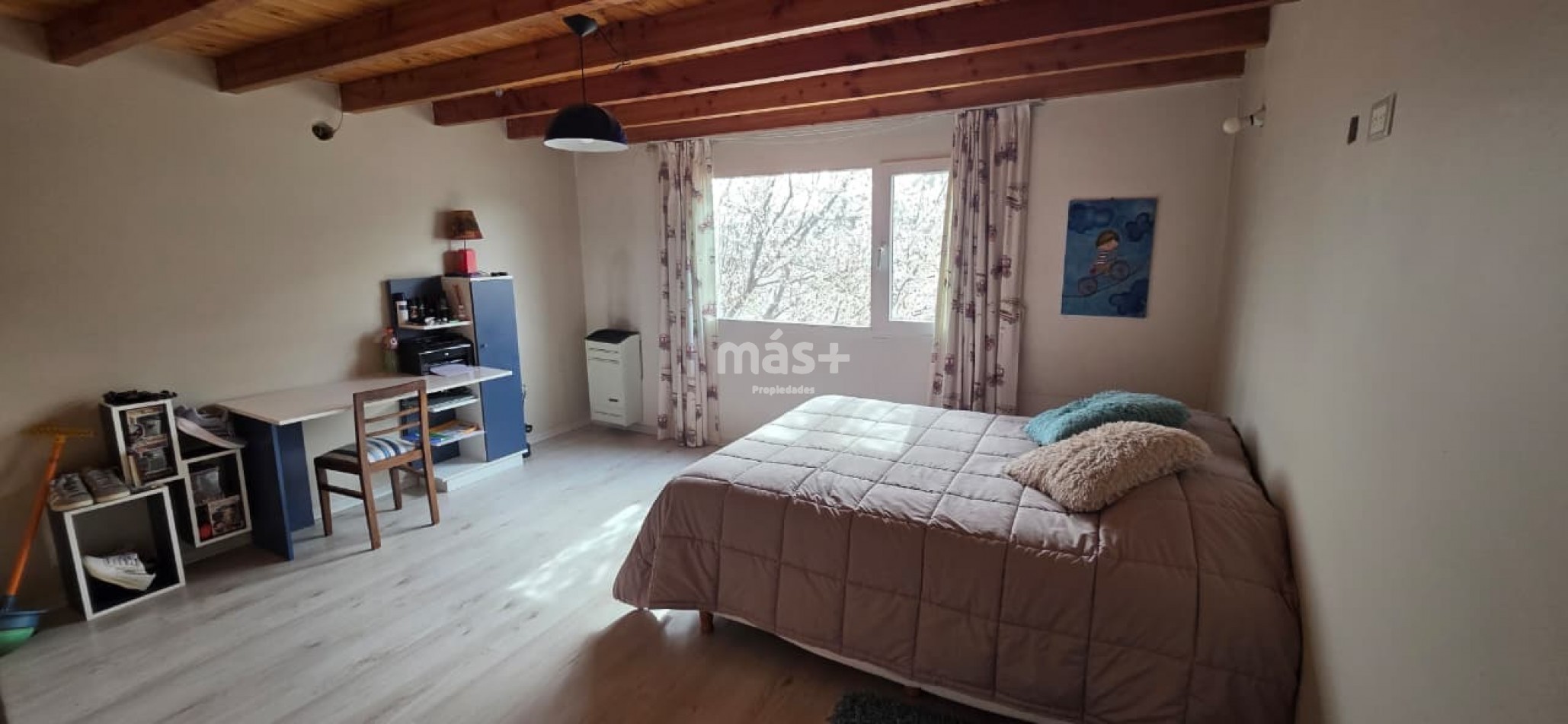 Casa 4 dormitorios, playroom, parque y garage doble - Dina Huapi